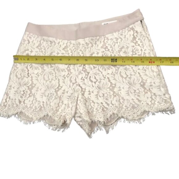 Club Monaco Floral Lace Shorts in White Size 0 - Picture 13 of 15